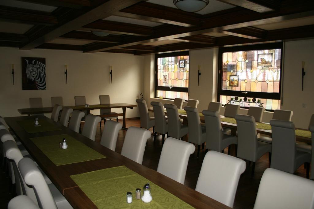 Hotel Restaurant Zum Schwanen Bruchköbel Kültér fotó